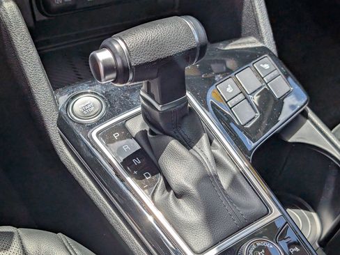Certified 2025 Kia Sportage EX AWD/4WD image 23