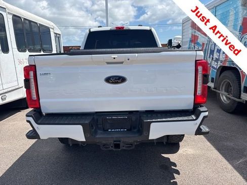 Used 2023 Ford F250 Lariat w/ Lariat Ultimate Package AWD/4WD image 12