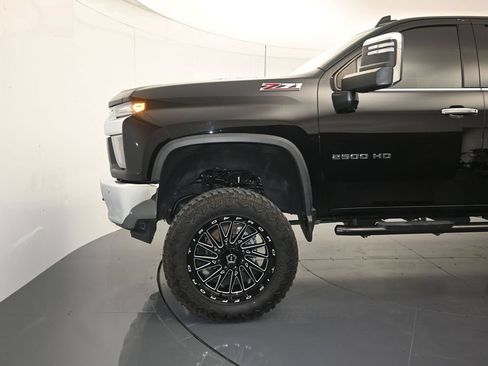 Used 2023 Chevrolet Silverado 2500 LTZ AWD/4WD image 9