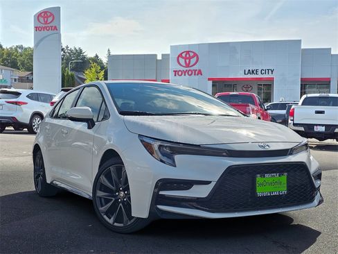 New 2026 Toyota Corolla SE image 1