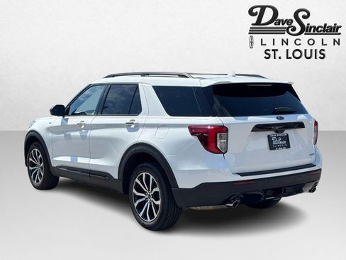 Used 2024 Ford Explorer ST-Line w/ Class IV Trailer Tow Package AWD/4WD image 5