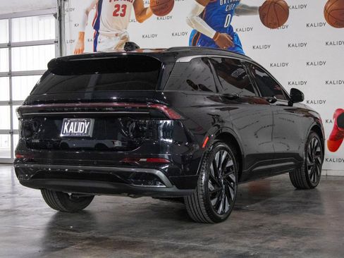 Used 2024 Lincoln Nautilus Black Label w/ Jet Appearance Package (87T) image 27