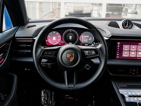 Used 2024 Porsche Macan 4 Electric image 13