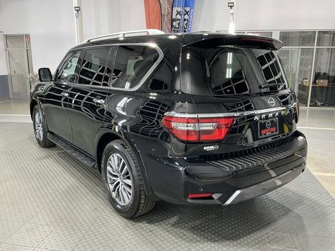 Used 2024 Nissan Armada SL w/ Captain's Chairs Package image 41