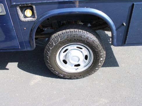 Used 2019 Ford F250 XL w/ Power Equipment Group AWD/4WD image 6