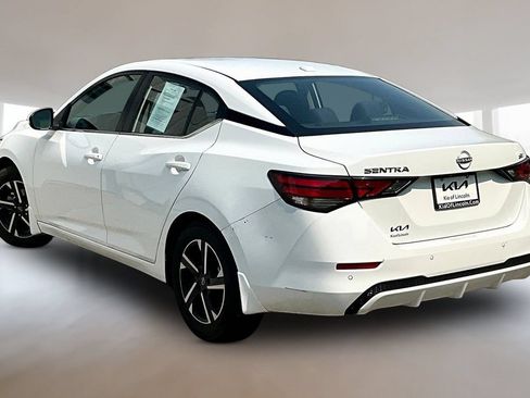 Used 2024 Nissan Sentra SV FWD image 4