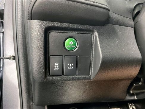 Used 2019 Honda HR-V Sport image 25