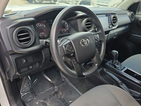 Used 2021 Toyota Tacoma SR AWD/4WD image 21