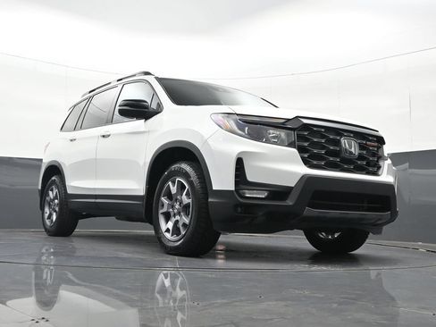 Used 2022 Honda Passport TrailSport image 38