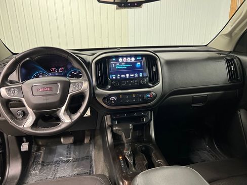 Certified 2017 GMC Canyon SLE w/ SLE Convenience Package image 17