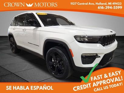 Used 2024 Jeep Grand Cherokee Limited w/ Black Appearance Package