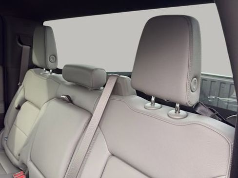 Used 2025 Chevrolet Silverado 1500 LTZ image 21