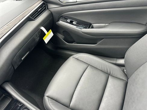 New 2025 Nissan Altima 2.5 SL image 26