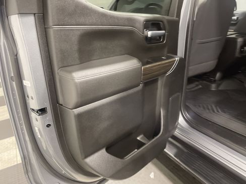 Used 2022 Chevrolet Silverado 1500 RST image 15