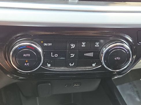 Used 2024 Chevrolet Trax LT w/ Driver Confidence Package FWD image 48