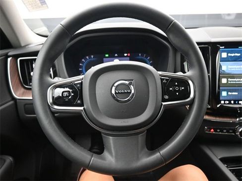 Used 2023 Volvo XC60 B5 Plus w/ Climate Package image 23