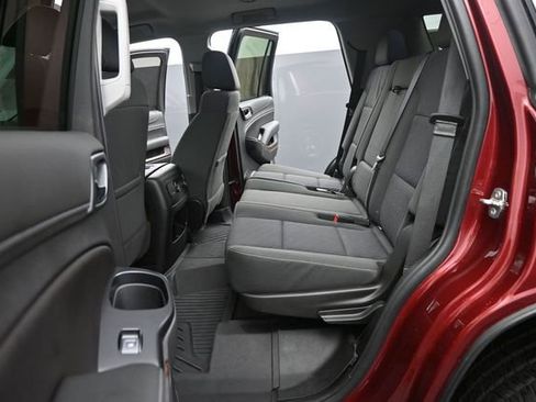 Used 2020 GMC Yukon SLE w/ SLE Value Package AWD/4WD image 13