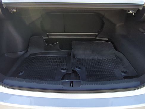 Used 2026 Toyota Crown Platinum image 21