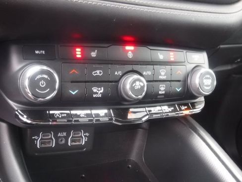 Used 2022 Dodge Durango GT AWD/4WD image 24