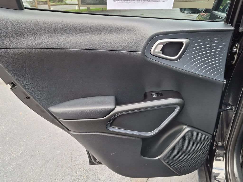 Used 2023 Kia Soul EX FWD image 21