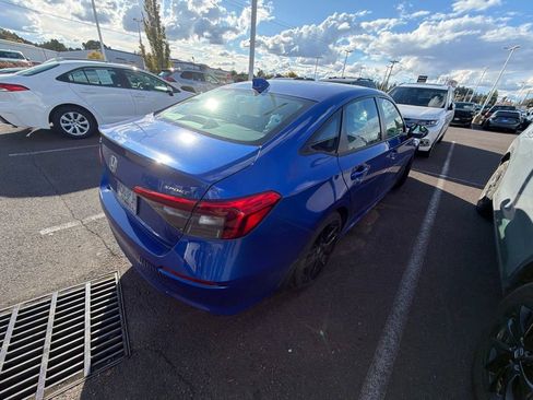 Used 2023 Honda Civic Sport image 4