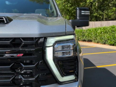 New 2026 Chevrolet Silverado 2500 ZR2 AWD/4WD image 12
