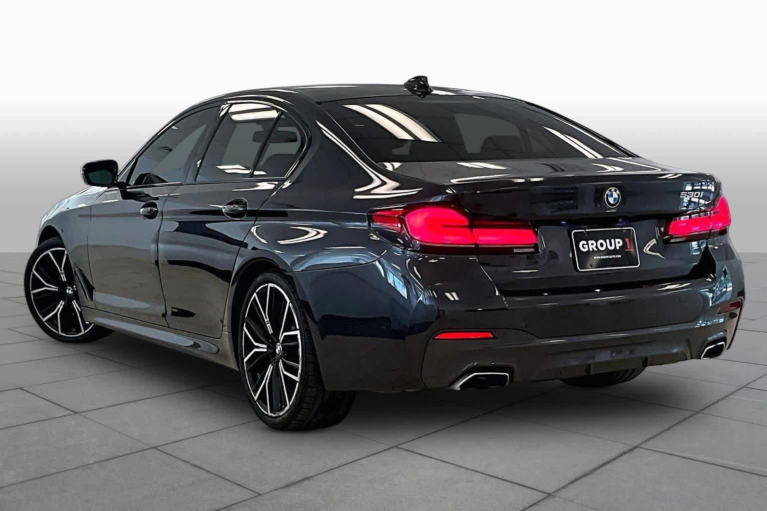 Used 2021 BMW 530i w/ M Sport Package RWD image 10