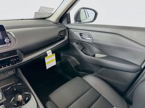 New 2026 Nissan Rogue SV AWD/4WD image 30