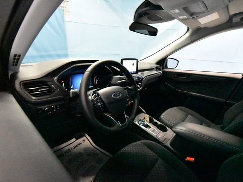 Used 2024 Ford Escape Active image 2