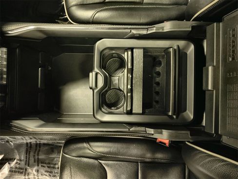 Used 2022 RAM 1500 Limited w/ Bed Utility Group image 14