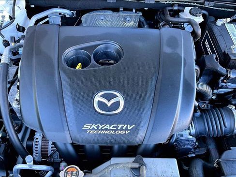 Used 2018 MAZDA MAZDA3 Touring image 32