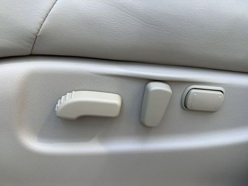 Used 2017 INFINITI QX80 4WD w/ Deluxe Technology Package image 12