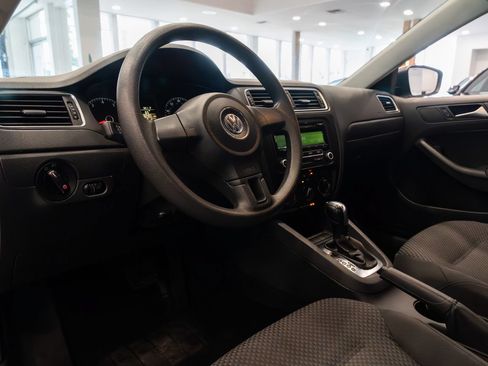 Used 2012 Volkswagen Jetta S FWD image 16