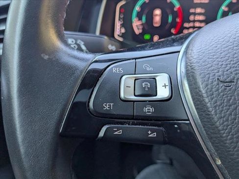 Used 2019 Volkswagen Jetta SEL w/ Cold Weather Package image 16