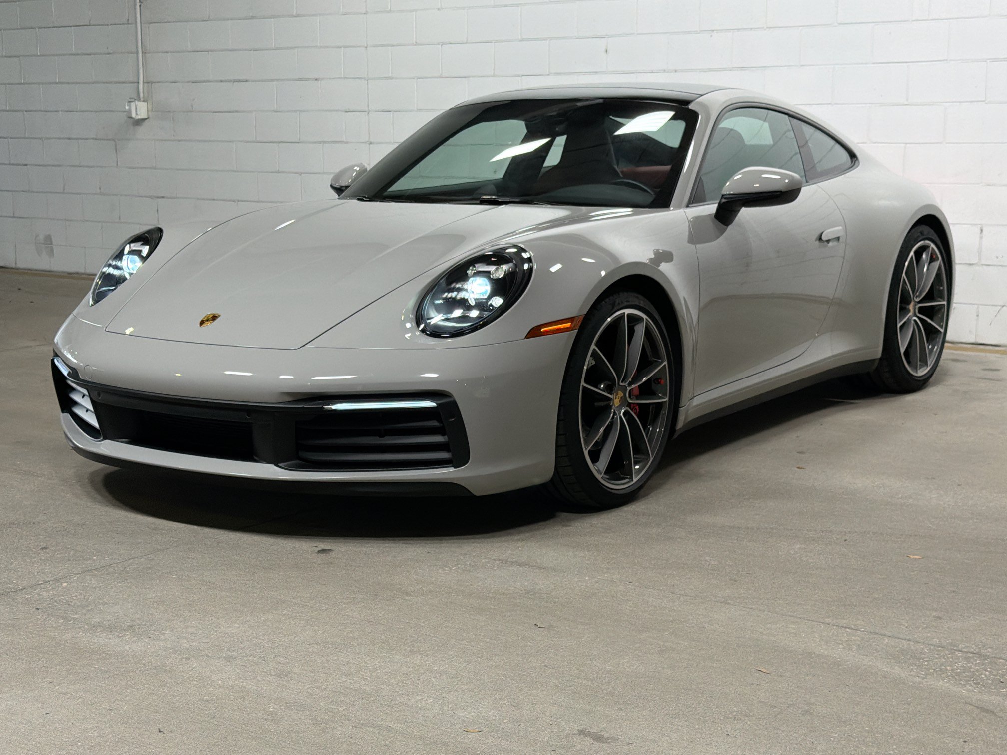 Certified 2021 Porsche 911 Carrera RWD image 1