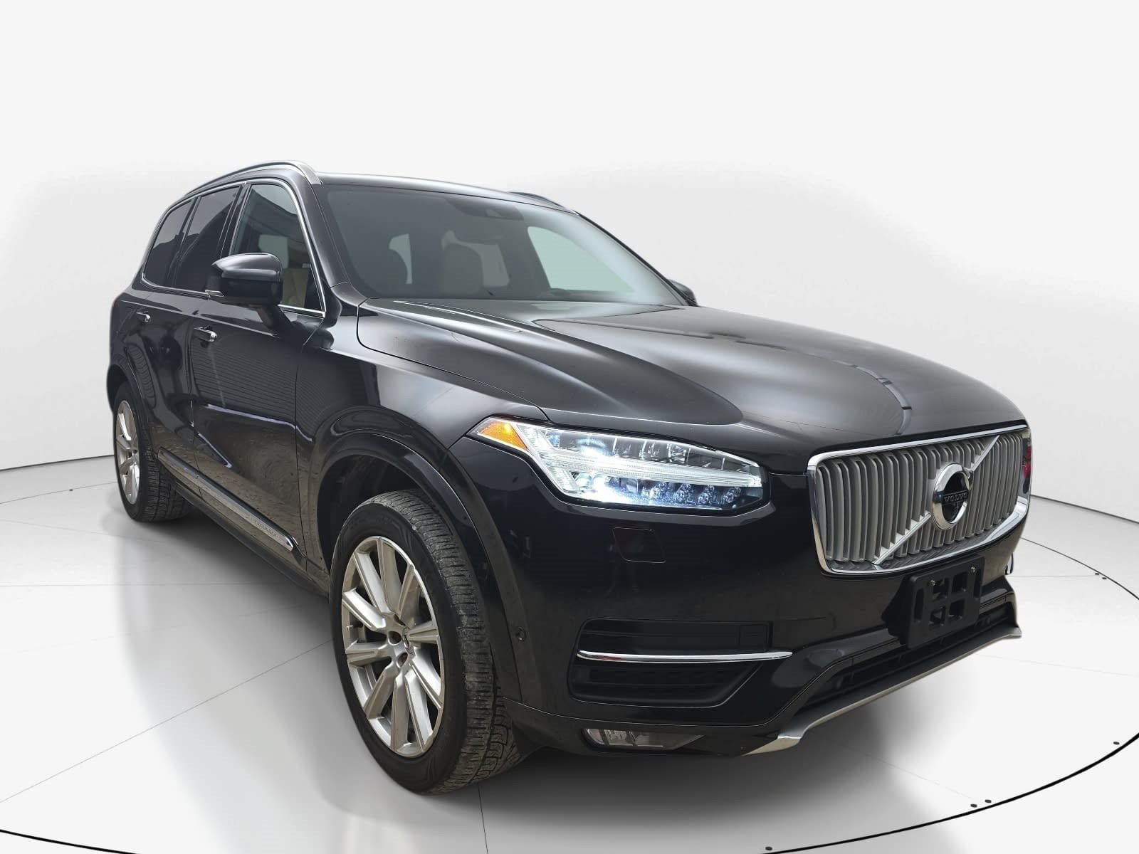 Used 2018 Volvo XC90 T6 Inscription w/ Convenience Package AWD/4WD image 2