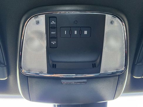 Used 2023 Dodge Charger R/T w/ Blacktop Package RWD image 22