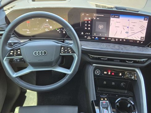 Certified 2025 Audi Q5 Premium Plus AWD/4WD image 35