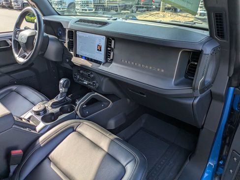Certified 2025 Ford Bronco Badlands AWD/4WD image 40