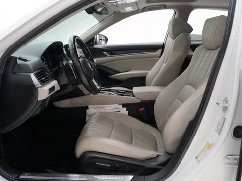 Used 2021 Honda Accord Touring image 15