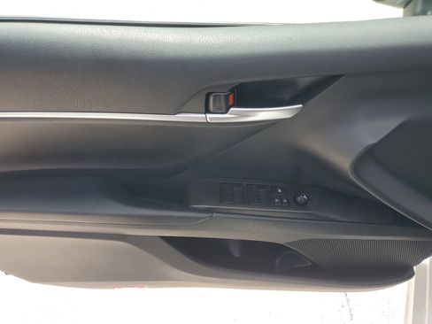 Certified 2023 Toyota Camry SE FWD image 18