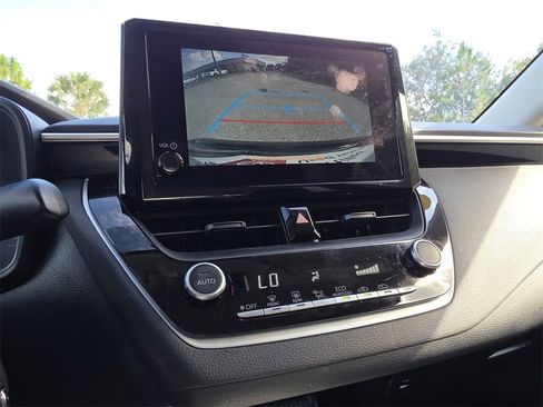 Certified 2023 Toyota Corolla LE image 32