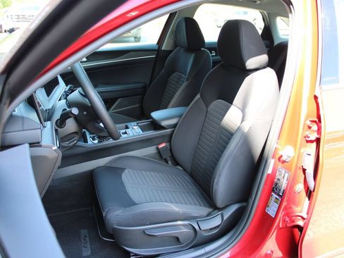 Used 2025 Kia K5 LXS FWD image 10
