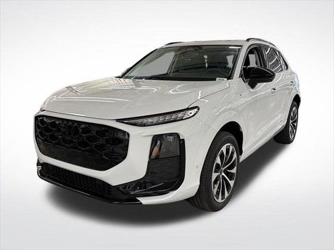 New 2026 Audi Q3 quattro 2.0T AWD/4WD image 1