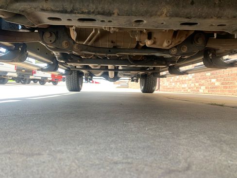 Used 2016 RAM 1500 Laramie image 10