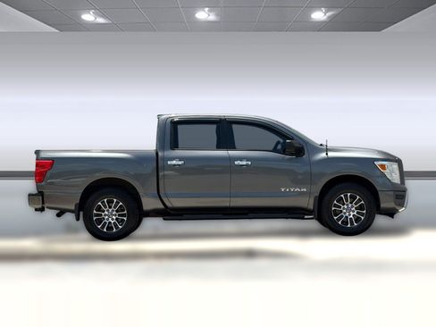 Used 2021 Nissan Titan SV w/ SV Convenience Package AWD/4WD image 8