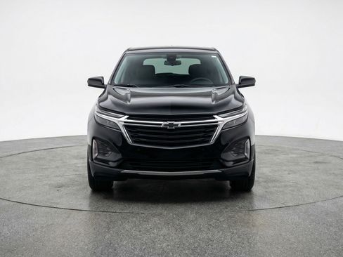 Used 2025 Chevrolet Equinox LT FWD image 2