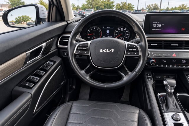 Used 2022 Kia Telluride SX w/ SX Prestige Package AWD/4WD image 17