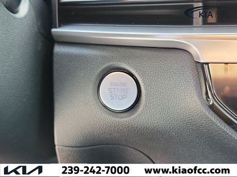New 2026 Kia Sorento LX FWD image 30