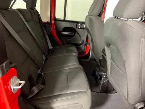 Used 2018 Jeep Wrangler Unlimited Sport S image 14